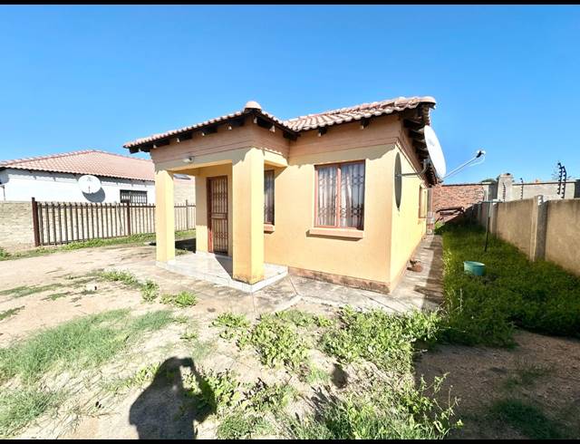 3 BEDROOM HOUSE FOR SALE IN IVY PARK
